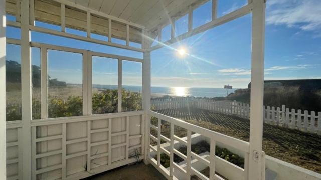 Maison Sur La Plage Avec Vue Mer Panoramique Le Martray 外观 照片